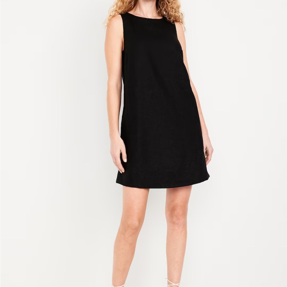 Old Navy Black Sheath Mini Dress Crew Neck Sleeveless NWT